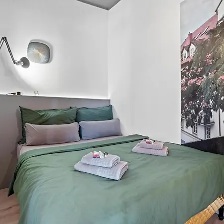 Boutique 2br In Old Town With Parking Bratislava