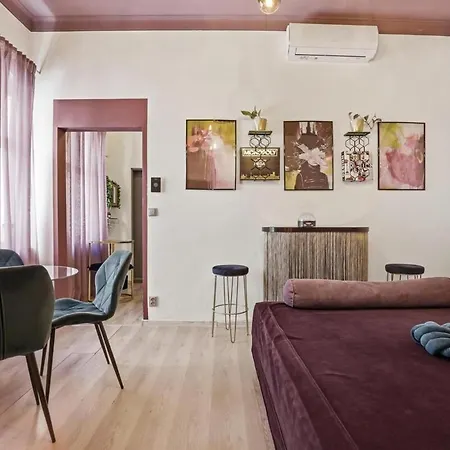 Boutique 2br In Old Town With Parking Apartmán Bratislava