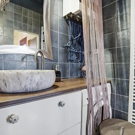 Apartmán Boutique 2br In Old Town With Parking